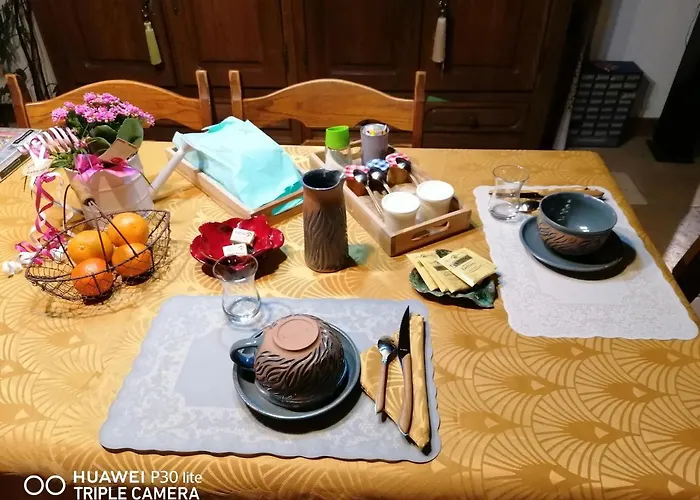 Hotes Les Oiseaux 3* Uzech