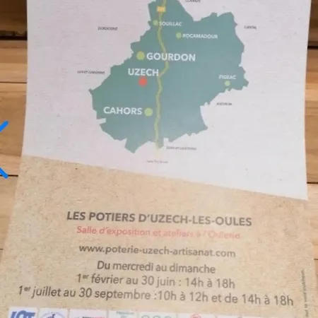 Hotes Les Oiseaux Oda ve Kahvaltı 3*